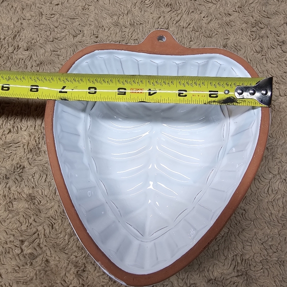 Vintage French Ceramic Heart Pudding Baking Dish - Picture 6 of 6